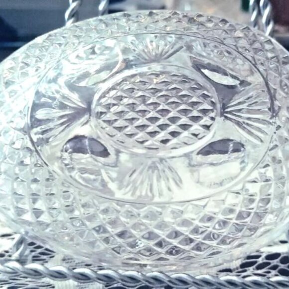 Avon Fostoria Glass 1977 Egg Shaped Mothers DAY GIFT 2 PIECE NO BOX GLASS VNTGE - Picture 4 of 4